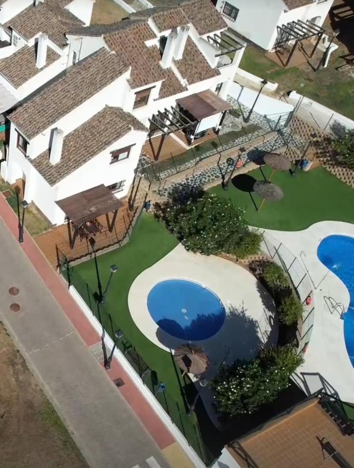 Suite En Sierramagna, Piscina Abierta El Ronquillo Luaran gambar